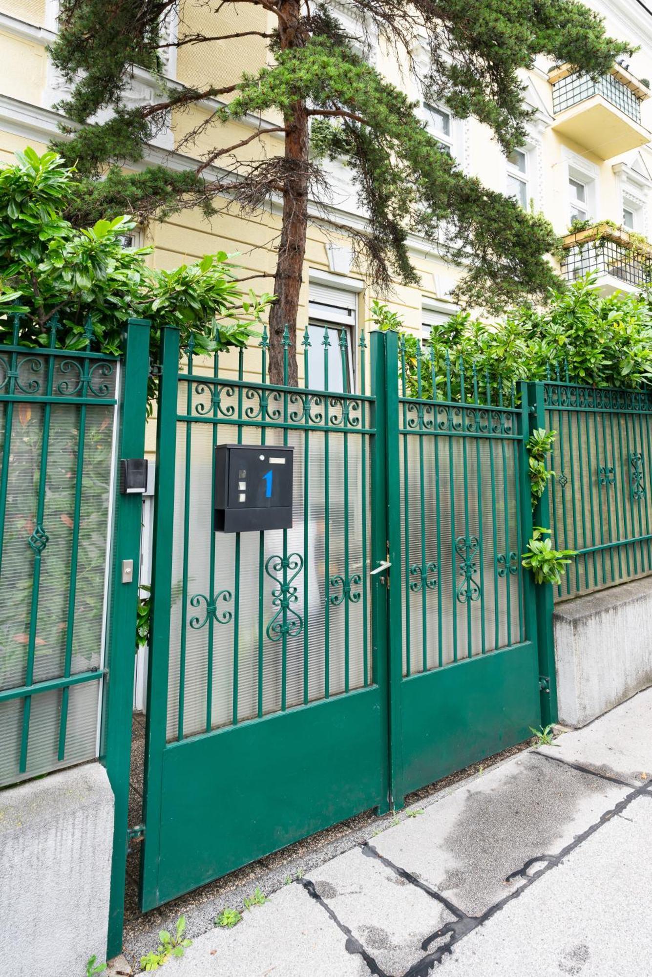 Central Living Apartments - Wielemansgasse Wien Ngoại thất bức ảnh